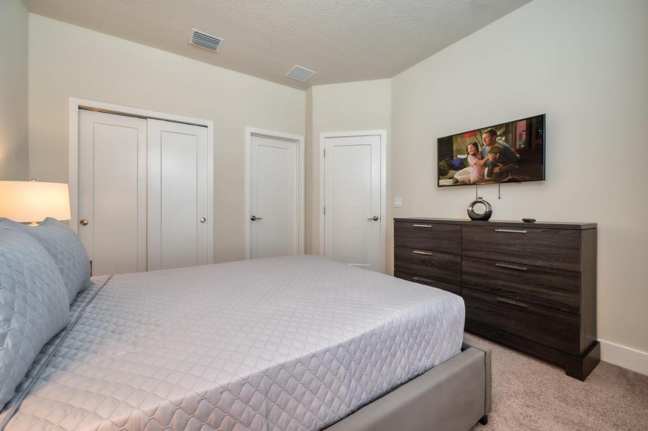 Pleasant Townhome With Private Pool Near Disney 포 코너스 외부 사진