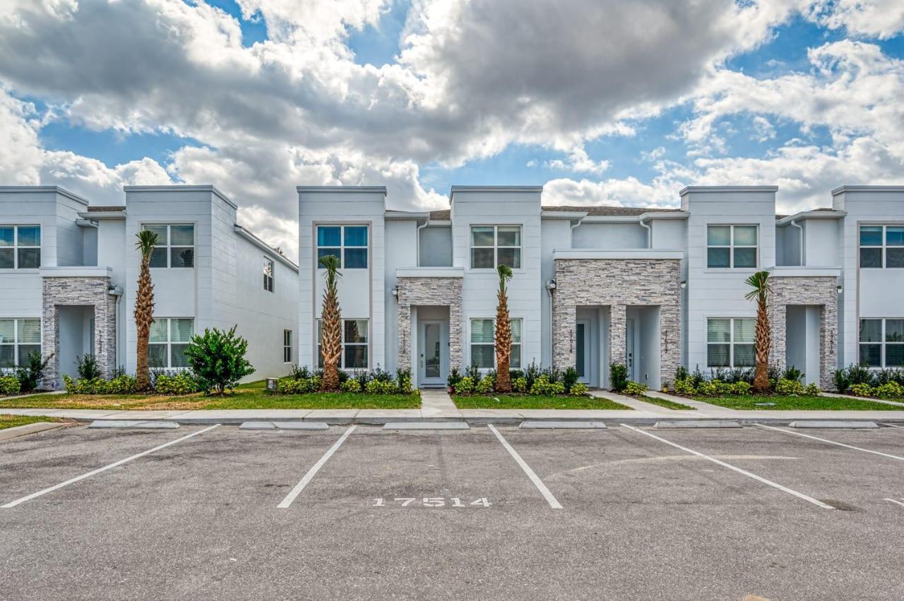 Pleasant Townhome With Private Pool Near Disney 포 코너스 외부 사진